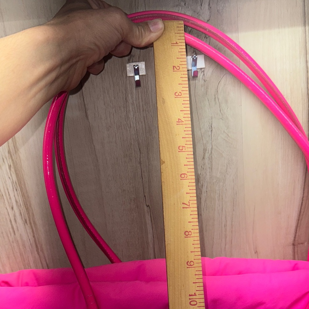 Isaac Mizrahi Neon Pink Tote Bag - Picture 14 of 16